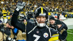 Roethlisberger, the youngest QB to win the Super Bowl among his best moments