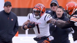 Still losing, the Bengals arrive as the best in the AFC North