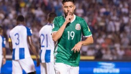 United States and Canada above Mexico: Oribe Peralta abandoned soccer, but before leaving he attacked Mexican soccer players