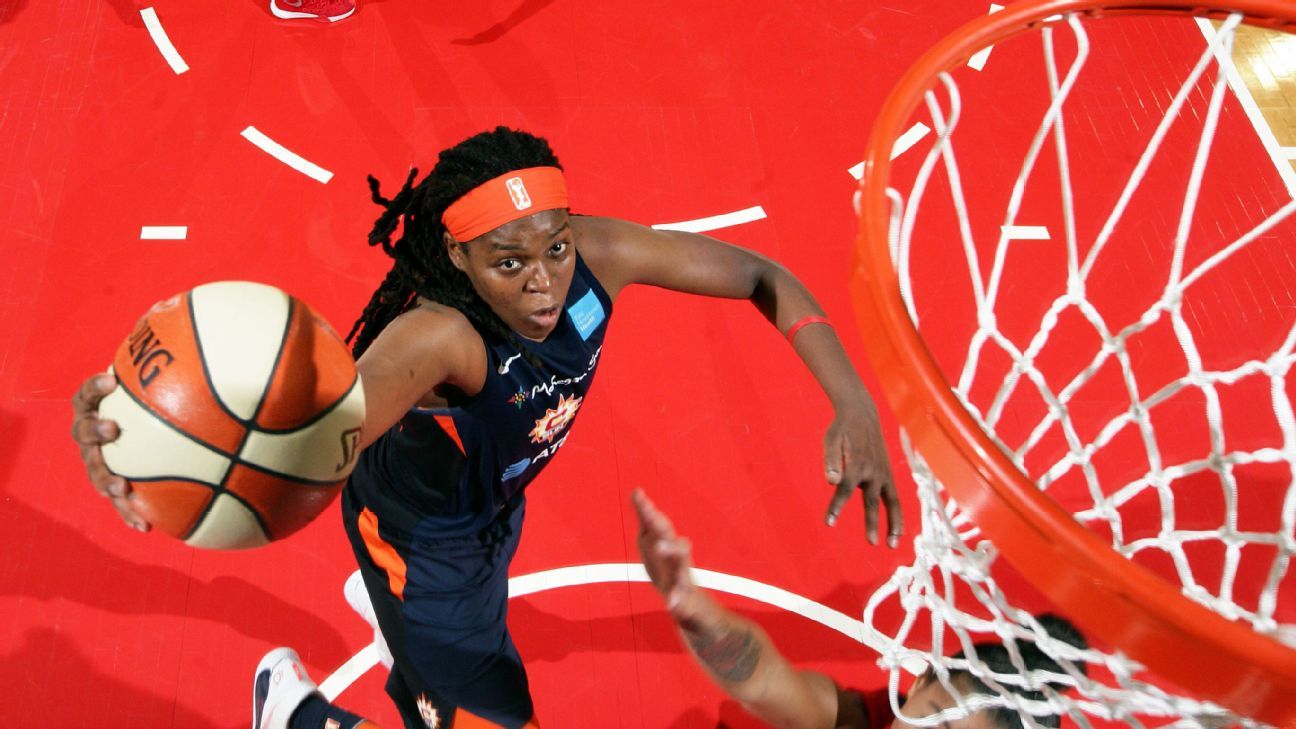1644220209 WNBA MVP Jones signs offer to return to the Sun