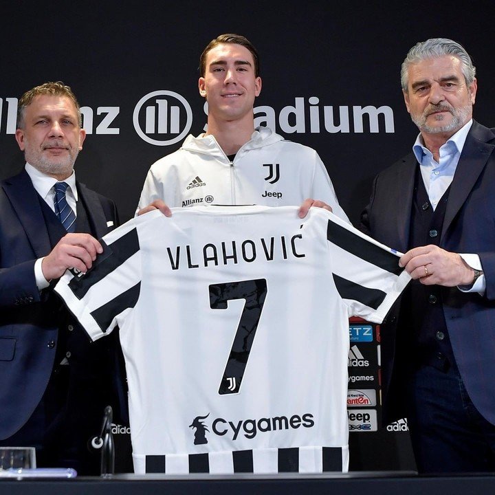 Dusan Vlahovic, the new owner of the 7.
