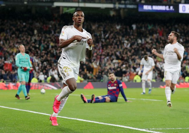 Vinicius celebrates the goal he scored against Barcelona in the Clásico on March 1, 2020, the last game played at the Bernabéu before the pandemic.