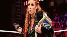 Becky Lynch reacts to Ronda Rousey's WrestleMania announcement