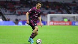 'Chucky' Lozano and Stephany Mayor, nominated for the best of Concacaf, who dominate the US and Canada
