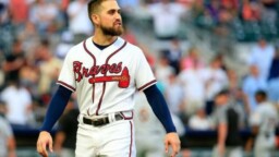 Ender Inciarte sends a message and goes for the position of Aaron Hicks