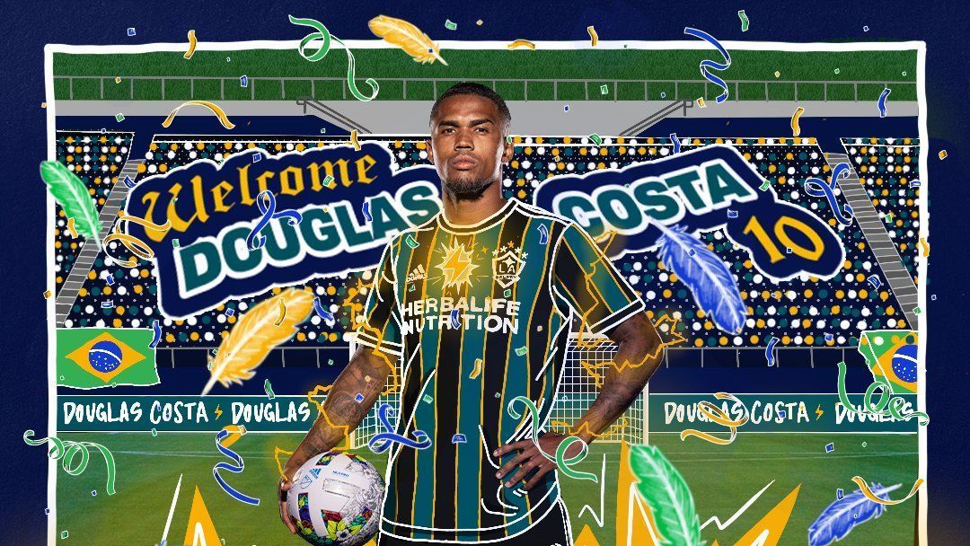 Galaxy sign Brazilian Douglas Costa