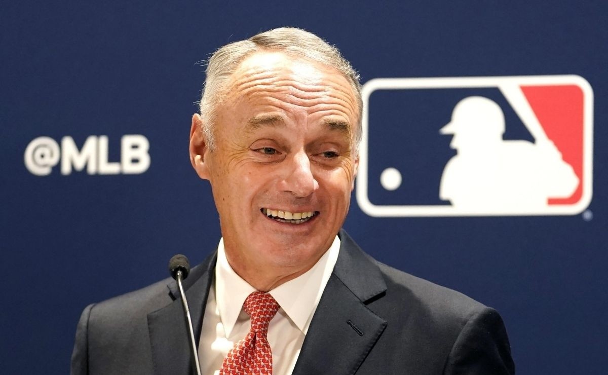 MLB Commissioner Rob Manfred finally makes an appearance in negotiations