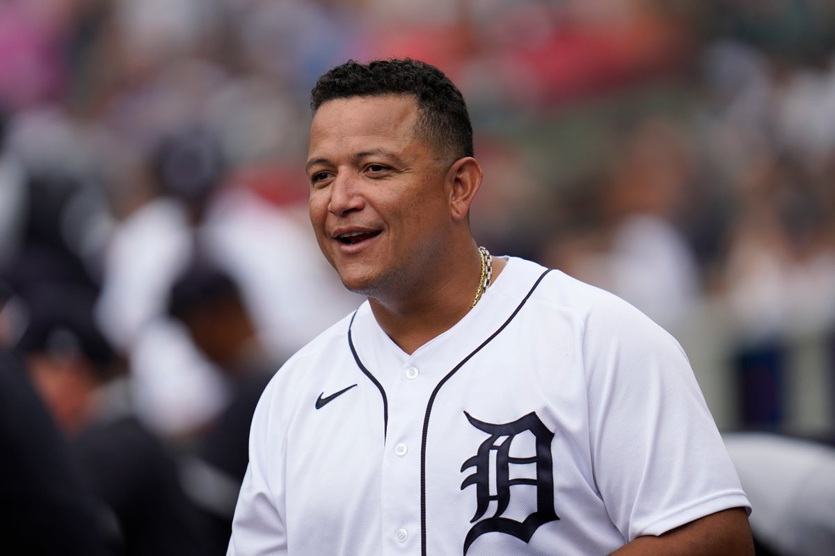 Reasons why Miguel Cabrera should not be a starter in