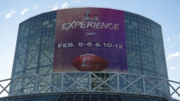 To feel like an NFL player: This is the Super Bowl Experience in Los Angeles