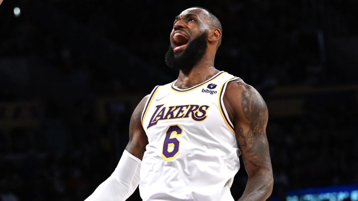 1646599581 LeBron James 4 highest scoring games with the Lakers