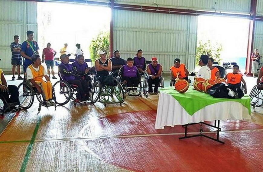 Wheelchair basketball team integrates for event in Guerrero