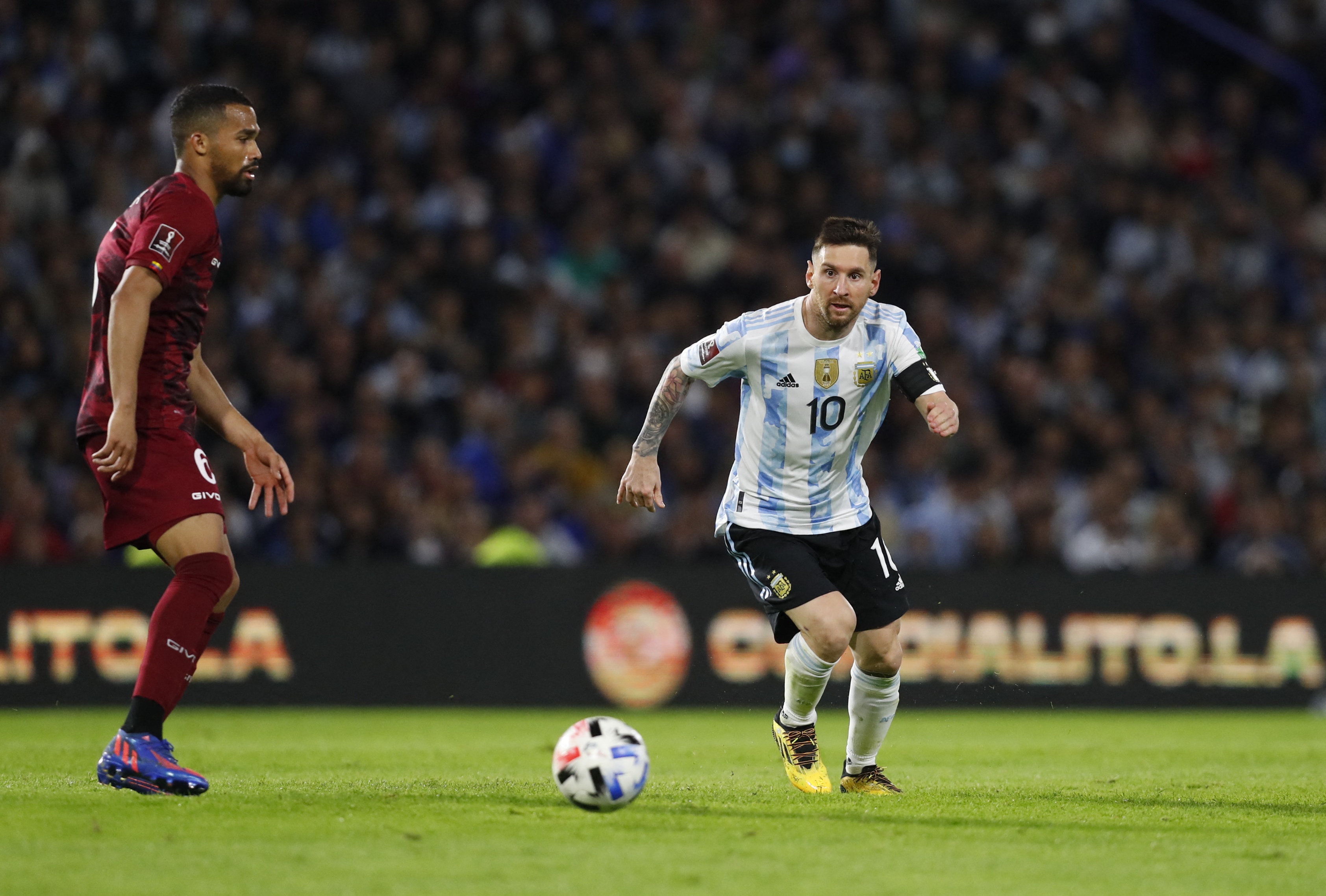 Messi was once again a figure in Argentina against Venezuela (REUTERS/Agustin Marcarian)