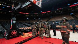 Game suspended due to fire in the NBA: they evacuate the stadium