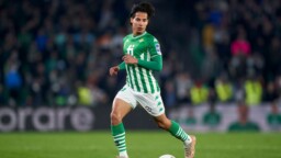 Diego Lainez is annoyed by the lack of minutes at Real Betis
