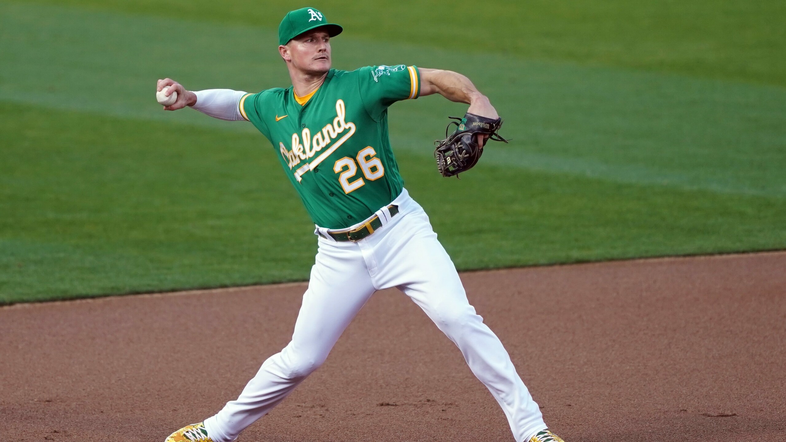 Matt Chapman is traded to the Toronto Blue Jays scaled
