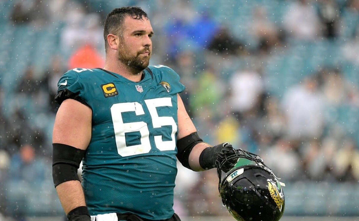 NFL Brandon Linder announced his retirement from professionalism after 8