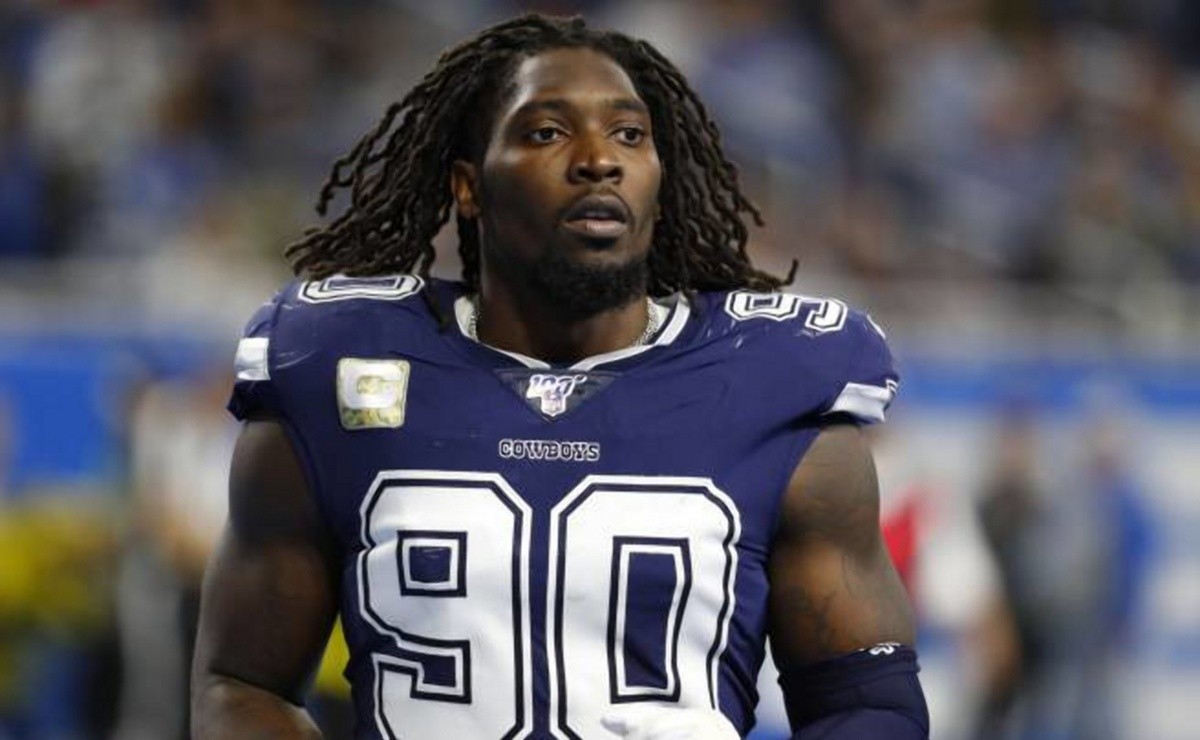 NFL DeMarcus Lawrence was signed by the Cowboys for 40