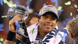 NFL: Russell Wilson moves on after 10 seasons and signs with Denver | Video