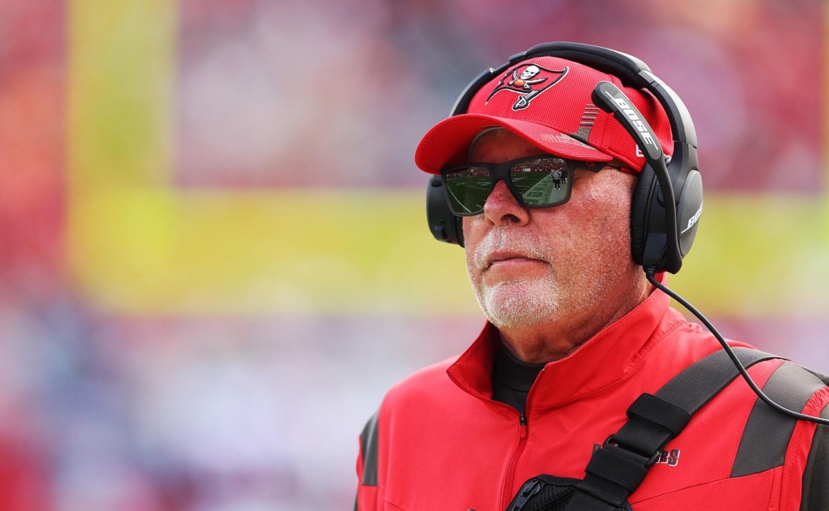 NFL Surprise Bruce Arians announced that he will step down