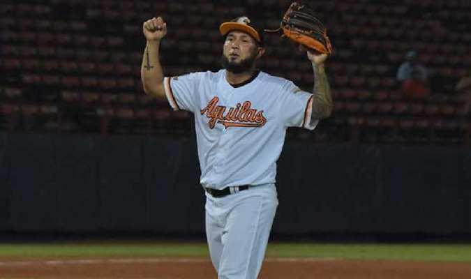 Silvino Bracho agreed to a minor league contract with the