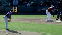 Sources: MLB seeks to implement shot clock