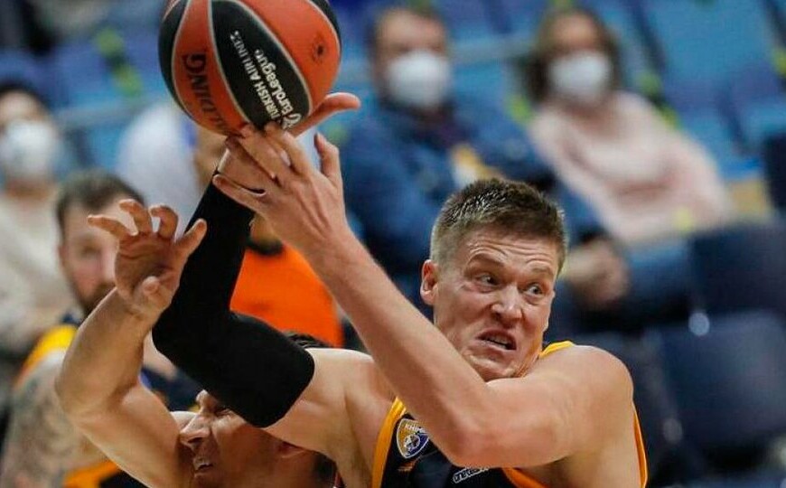 Sweden expelled a player from its basketball team for signing with a Russian team | Jonas Jerebko signed for CSKA Moscow and will not be able to play in the national team anymore