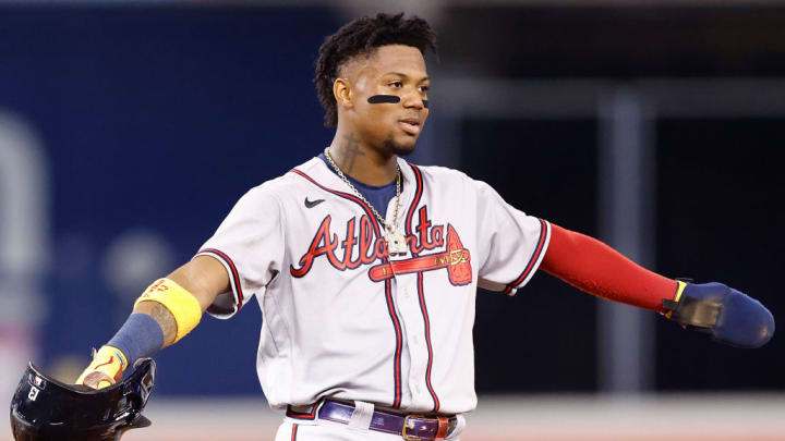 The Atlanta Braves maintain the style of their traditional hammer on the jersey, wearing it for several decades