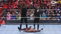 MVP betrays Bobby Lashley with Omos on WWE RAW