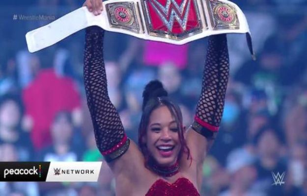 Bianca Belair suffers a severe blow to the eye at