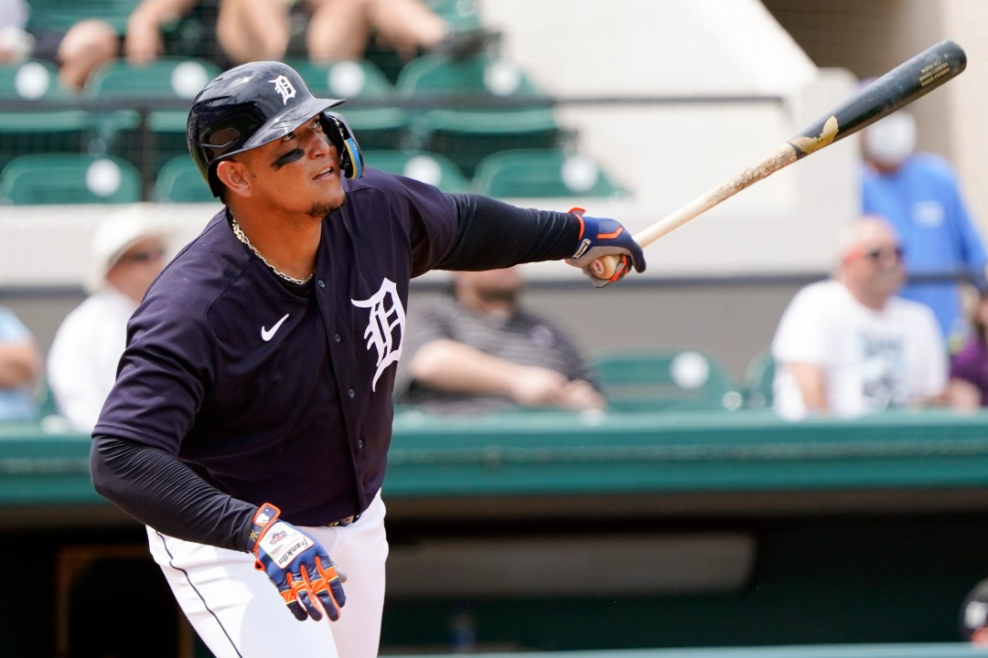 Miguel Cabrera homered the Yankees in Spring Training 2022