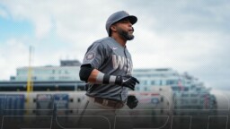 Nelson Cruz on his way to displacing historic names on MLB's home run list