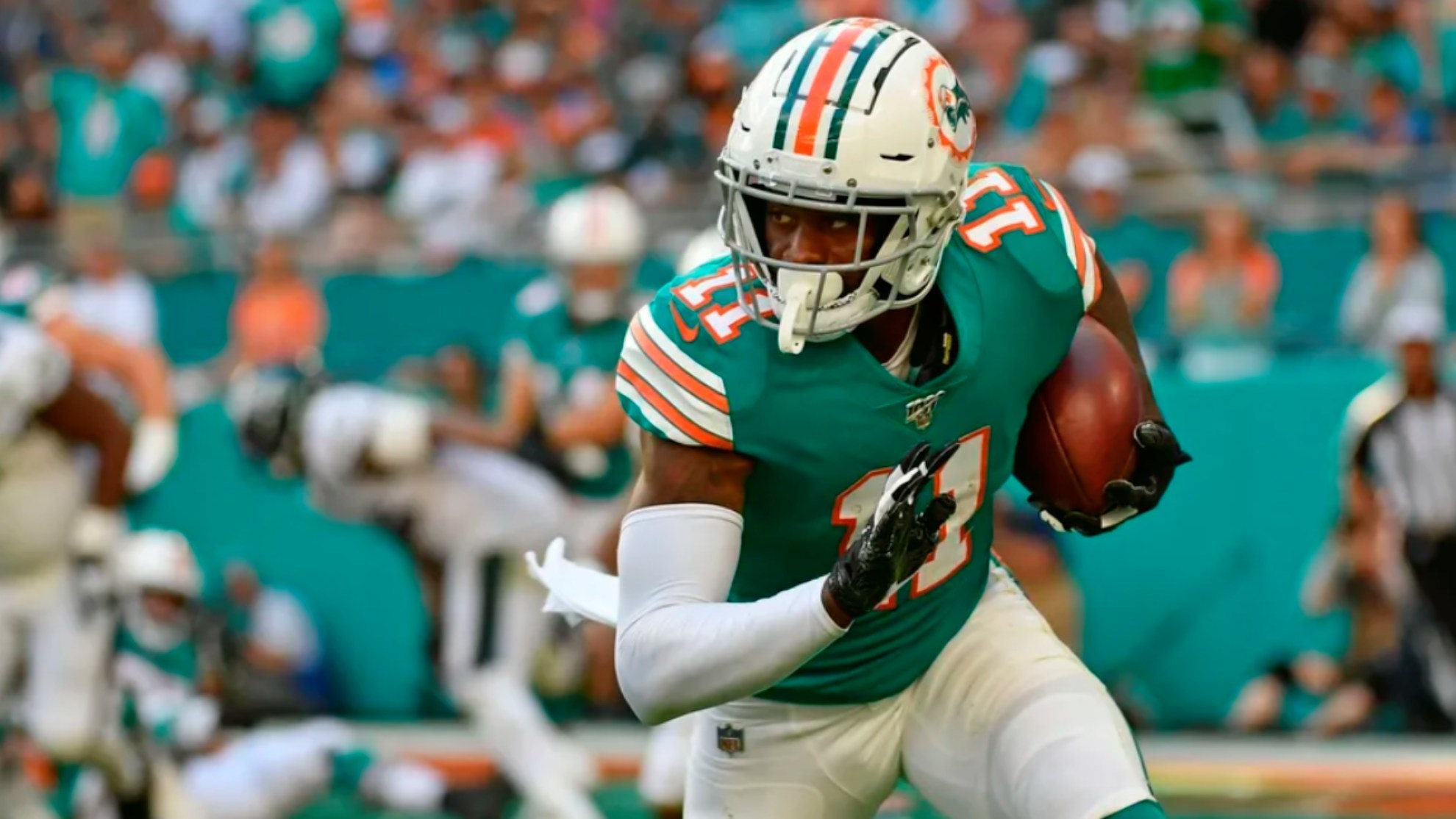 Patriots reinforce DeVante Parker by making trade with Miami