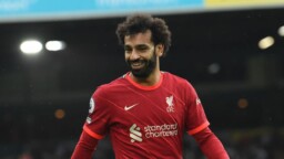 Salah details to ESPN his 'sacred moment' involving the beach and a notebook: "I'm very honest with myself"