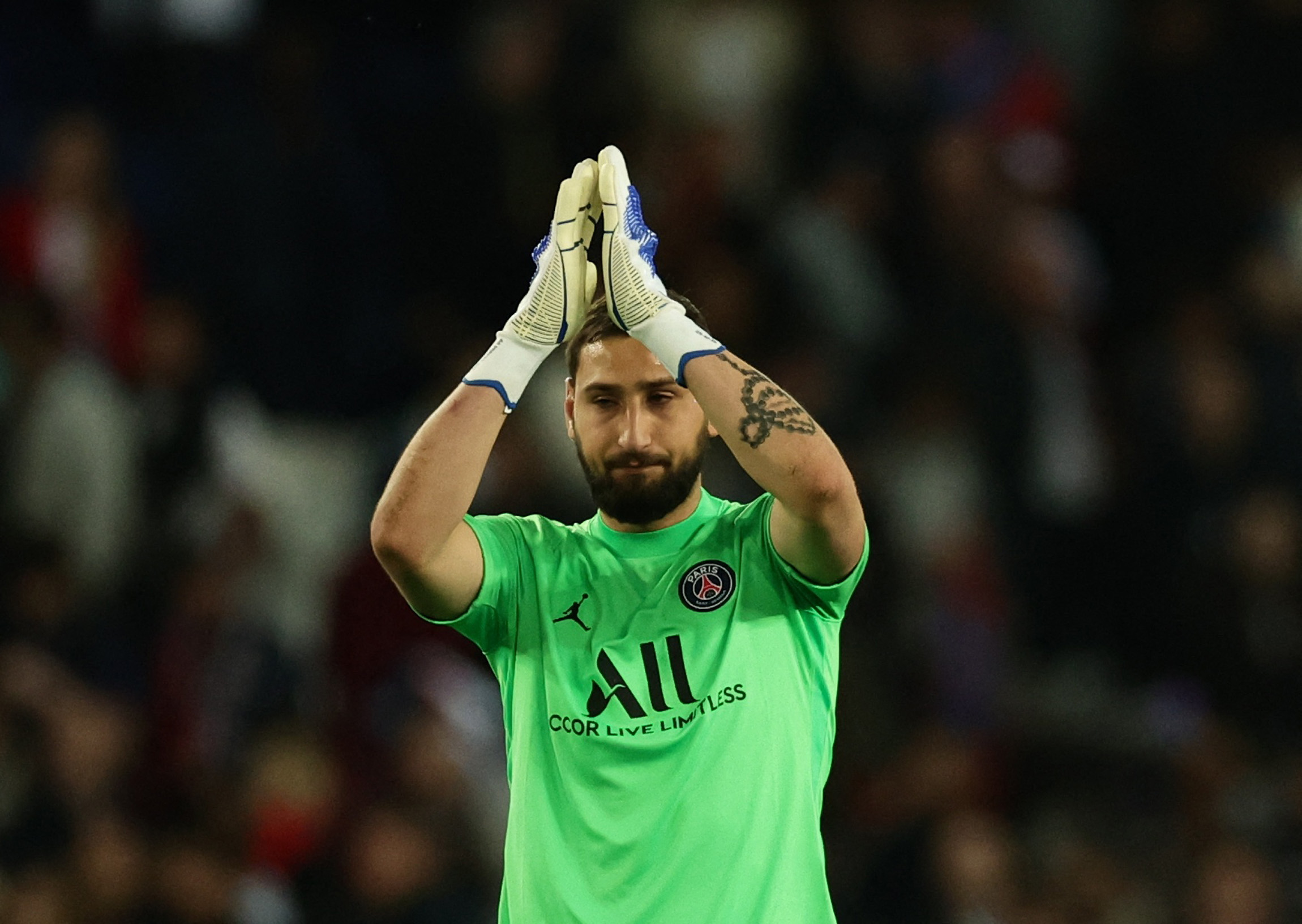 Gianluigi Donnarumma is on the list of "untouchables" for the leadership and that would mark the exit door for Keylor Navas (Photo: Reuters)