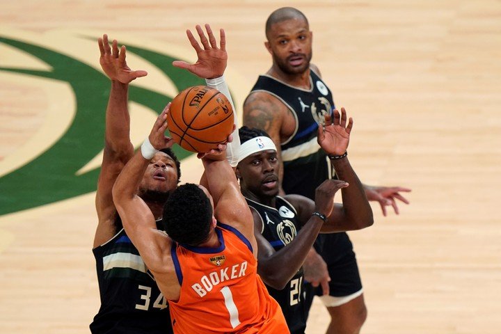 The Phoenix Suns were defeated in the 2021 finals. (Photo: Paul Sancya)