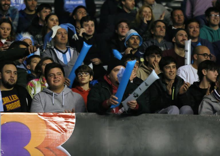 Thousands of fans followed the duel between Argentina and Bahamas in Mar del Plata