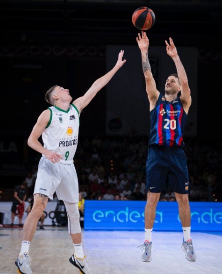 Lapro nailed seven triples. (Barcelona Basket Press)