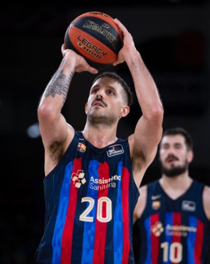 Lapro goes for revenge. (Barcelona Basket Press)