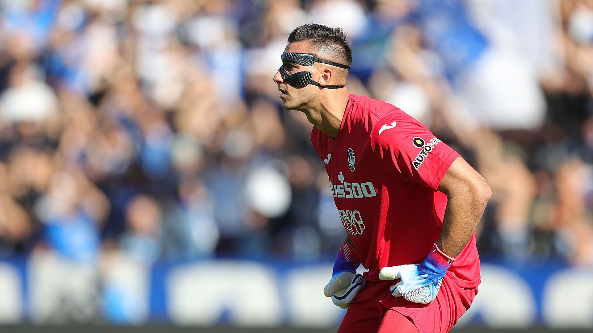 EMPOLI, ITALY - OCTOBER 30: Juan Agustín Musso goalkeeper of Atalanta BC looks on during the Serie A match between Empoli FC and Atalanta BC at Stadio Carlo Castellani on October 30, 2022 in Empoli, Italy.  (Photo by Gabriele Maltinti/Getty Images)