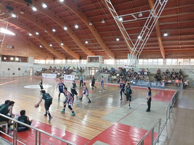 The playoffs end with high level matches the Linares basketball league